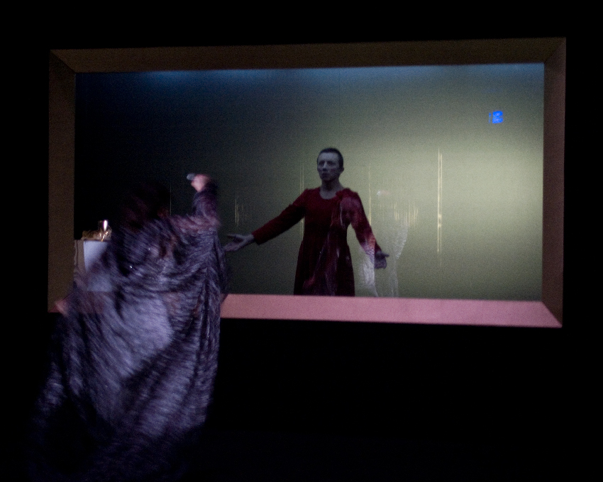 une pièce de Witold Gombrowicz mise en scène par Carole Lorang     © m. muller 2009